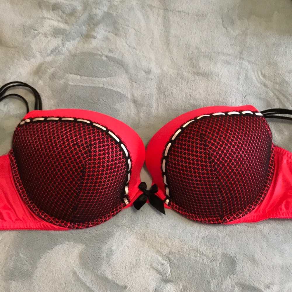 Victoria Secret 38D Very Sexy Push-up Bra